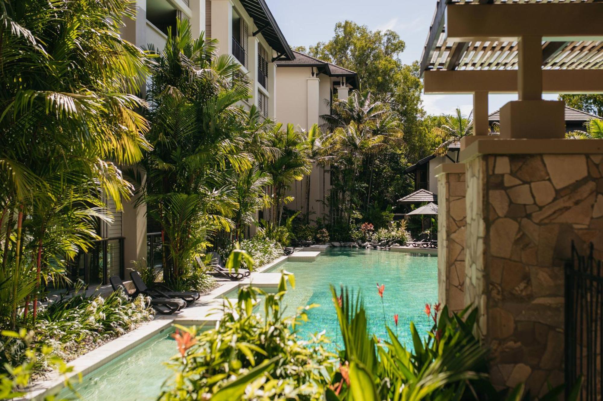 Pullman Palm Cove Sea Temple Resort & Spa Exterior photo